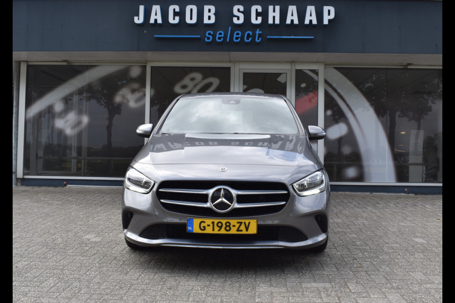 Mercedes-Benz B-Klasse 180 Business Solution Automaat / Airco / Camera / Navigatie / Lane assist / Cruise