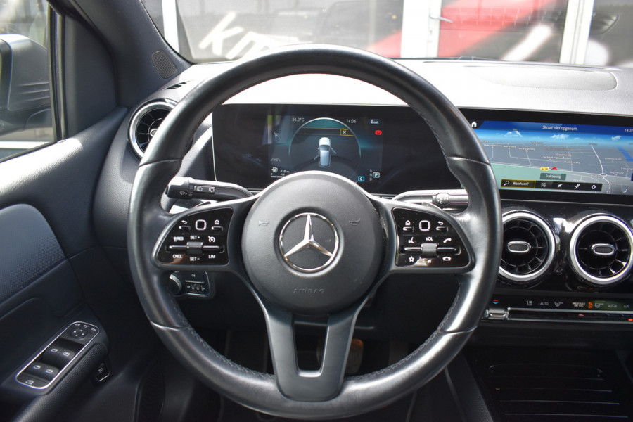 Mercedes-Benz B-Klasse 180 Business Solution Automaat / Airco / Camera / Navigatie / Lane assist / Cruise
