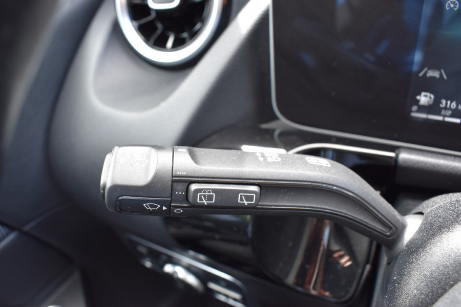Mercedes-Benz B-Klasse 180 Business Solution Automaat / Airco / Camera / Navigatie / Lane assist / Cruise