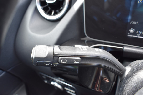 Mercedes-Benz B-Klasse 180 Business Solution Automaat / Airco / Camera / Navigatie / Lane assist / Cruise