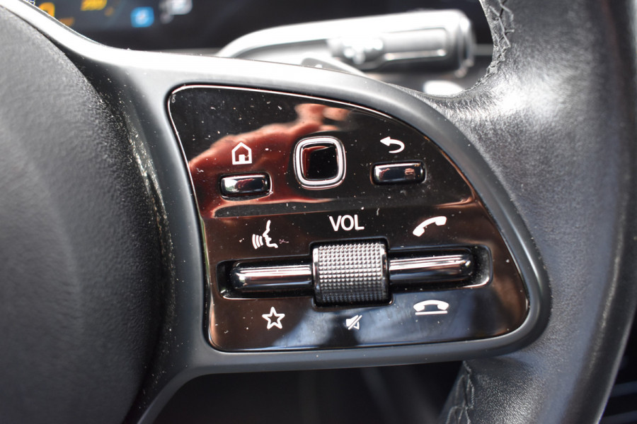 Mercedes-Benz B-Klasse 180 Business Solution Automaat / Airco / Camera / Navigatie / Lane assist / Cruise