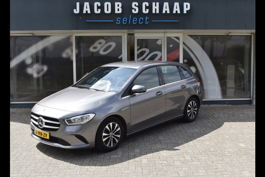Mercedes-Benz B-Klasse 180 Business Solution Automaat / Airco / Camera / Navigatie / Lane assist / Cruise
