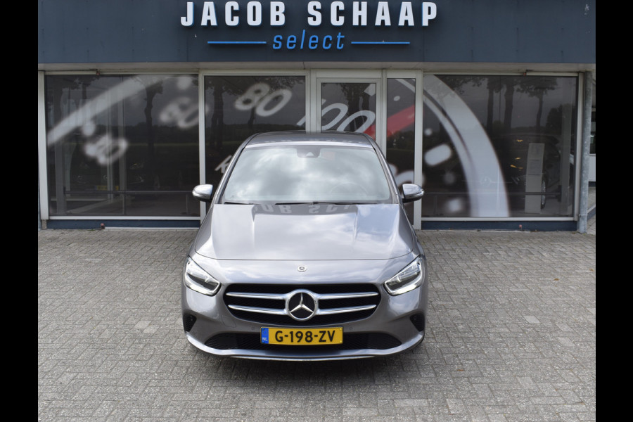 Mercedes-Benz B-Klasse 180 Business Solution Automaat / Airco / Camera / Navigatie / Lane assist / Cruise