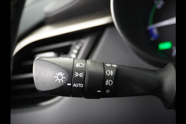 Toyota C-HR 1.8I Hybrid Automaat Voorruit+Stoel+Stuurverwarming Navi Camera Adap. Cruise Control Lane Assist Dynamic Regen/Lichtsensor Keyless Led Lmv 18" Bluetooth Rijstrooksensor Verkeersborddetectie