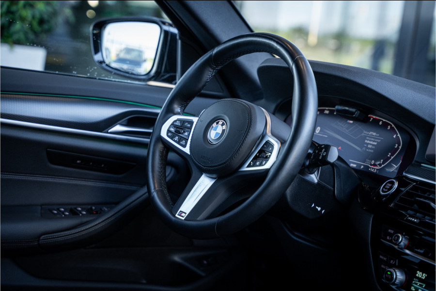 BMW 5 Serie Touring 530i Business Edition Plus - M Sport Performance | Panorama | Memory | HUD | ACC