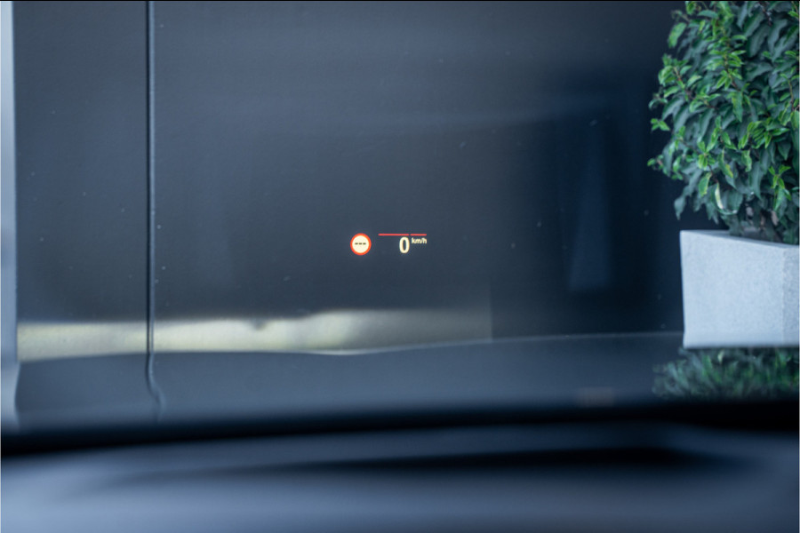 BMW 5 Serie Touring 530i Business Edition Plus - M Sport Performance | Panorama | Memory | HUD | ACC