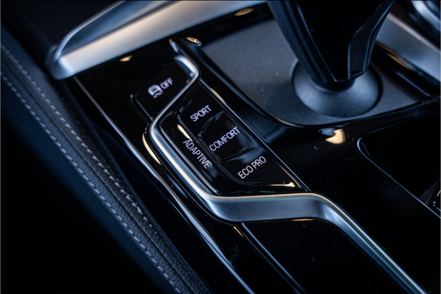 BMW 5 Serie Touring 530i Business Edition Plus - M Sport Performance | Panorama | Memory | HUD | ACC