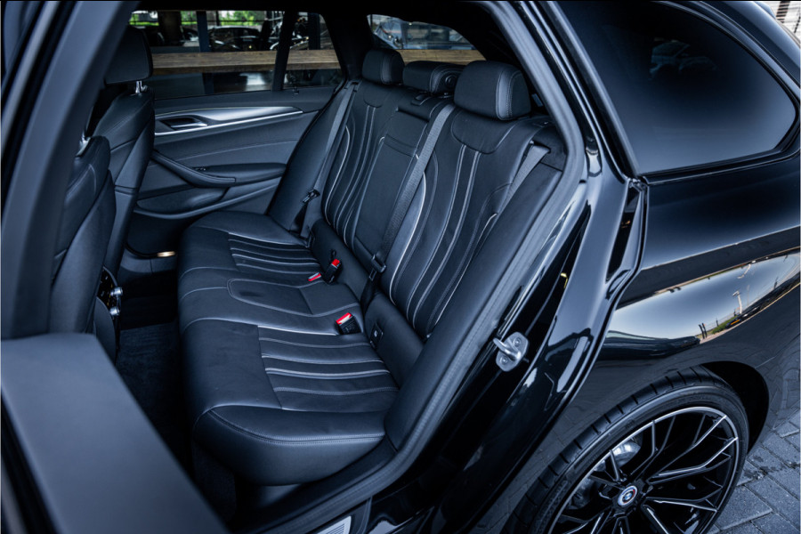 BMW 5 Serie Touring 530i Business Edition Plus - M Sport Performance | Panorama | Memory | HUD | ACC