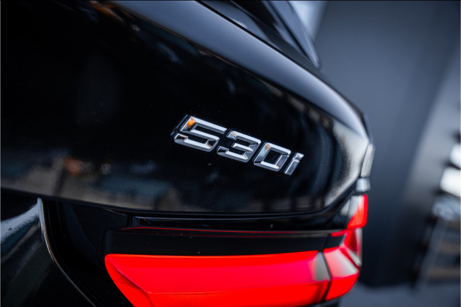 BMW 5 Serie Touring 530i Business Edition Plus - M Sport Performance | Panorama | Memory | HUD | ACC