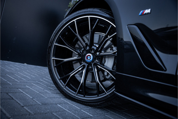 BMW 5 Serie Touring 530i Business Edition Plus - M Sport Performance | Panorama | Memory | HUD | ACC
