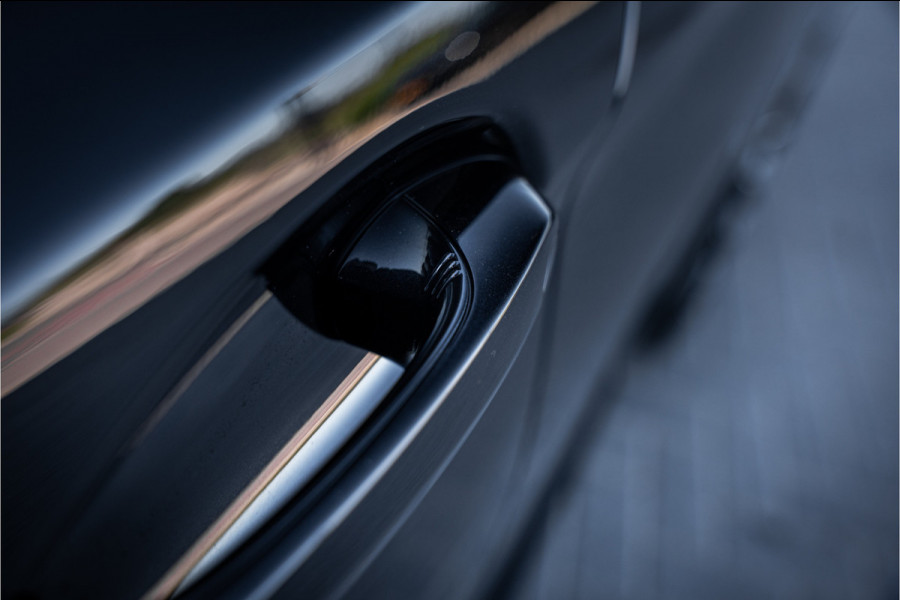 BMW 5 Serie Touring 530i Business Edition Plus - M Sport Performance | Panorama | Memory | HUD | ACC