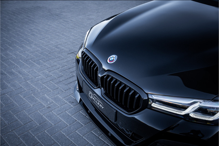 BMW 5 Serie Touring 530i Business Edition Plus - M Sport Performance | Panorama | Memory | HUD | ACC