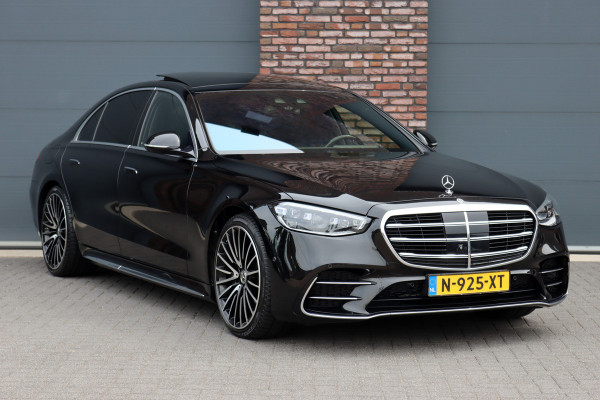Mercedes-Benz S-Klasse 500 4MATIC Lang AMG Line Aut9 | Achterasbesturing | Luchtvering | Chauffeurspakket | Zonweringspakket | Distronic+ | Entertainment Achter | Massage | Stoelventilatie | Digital Light | HUD | Verwarmd Stuurwiel |