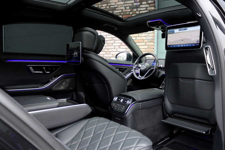Mercedes-Benz S-Klasse 500 4MATIC Lang AMG Line Aut9 | Achterasbesturing | Luchtvering | Chauffeurspakket | Zonweringspakket | Distronic+ | Entertainment Achter | Massage | Stoelventilatie | Digital Light | HUD | Verwarmd Stuurwiel |