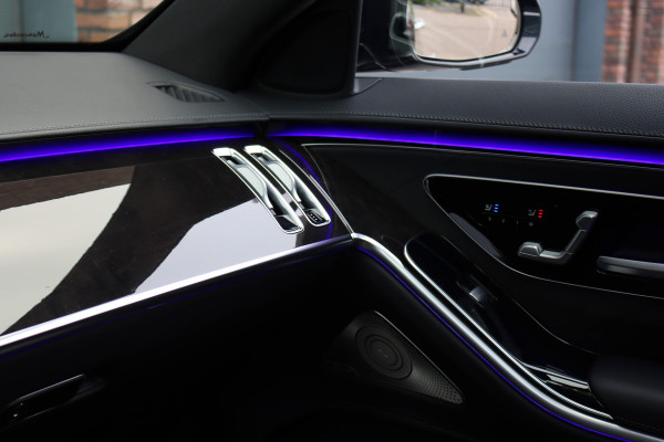 Mercedes-Benz S-Klasse 500 4MATIC Lang AMG Line Aut9 | Achterasbesturing | Luchtvering | Chauffeurspakket | Zonweringspakket | Distronic+ | Entertainment Achter | Massage | Stoelventilatie | Digital Light | HUD | Verwarmd Stuurwiel |