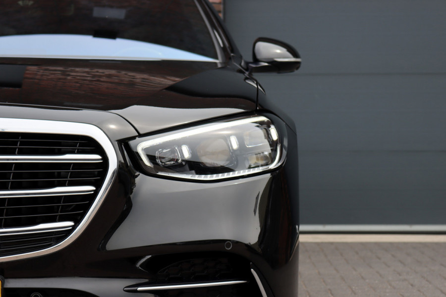 Mercedes-Benz S-Klasse 500 4MATIC Lang AMG Line Aut9 | Achterasbesturing | Luchtvering | Chauffeurspakket | Zonweringspakket | Distronic+ | Entertainment Achter | Massage | Stoelventilatie | Digital Light | HUD | Verwarmd Stuurwiel |