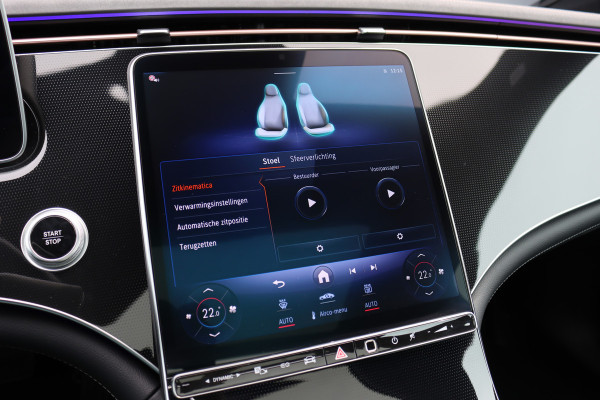Mercedes-Benz EQE 300 Business Line 89 kWh | Luchtvering | Achterasbesturing | Burmester | Panoramadak | Distronic+ | Leder | Memory | Stuurwiel Verwarmd | Digital Light | Keyless Go |