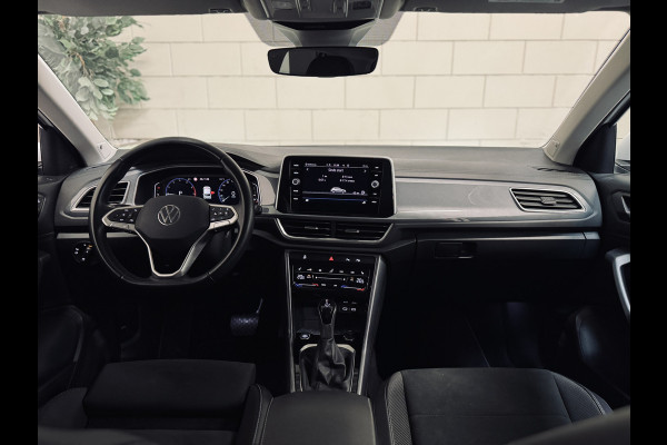 Volkswagen T-Roc 1.5 TSI DSG Style | Massage | IQ | Beats | Trekhaak