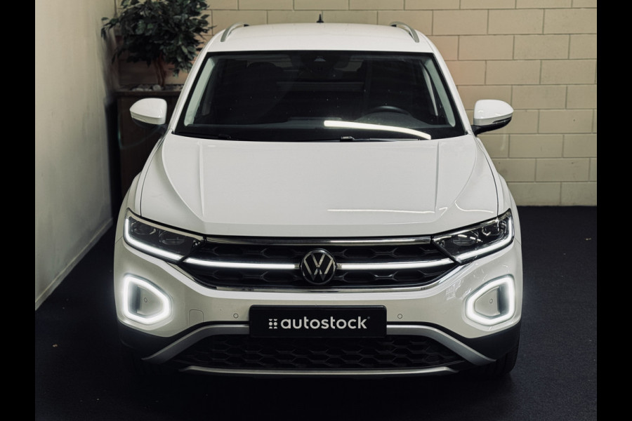 Volkswagen T-Roc 1.5 TSI DSG Style | Massage | IQ | Beats | Trekhaak