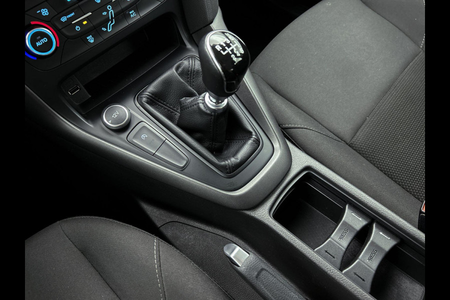 Ford FOCUS Wagon 1.0 Lease Edition (NAVIGATIE, CLIMA, PARKEERSENSOREN, STUURBEDIENING, 1e EIGENAAR, GOED ONDERHOUDEN)