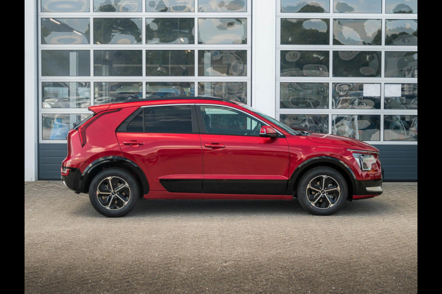 Kia Niro 1.6 GDi Hybrid DynamicPlusLine l Direct leverbaar l Private Lease v.a. € 494,-| Snelle Levering | LED | Clima | Navi | Carplay | Stoel&Stuur Verwarming | Schuif-/Kanteldak | Head-up display