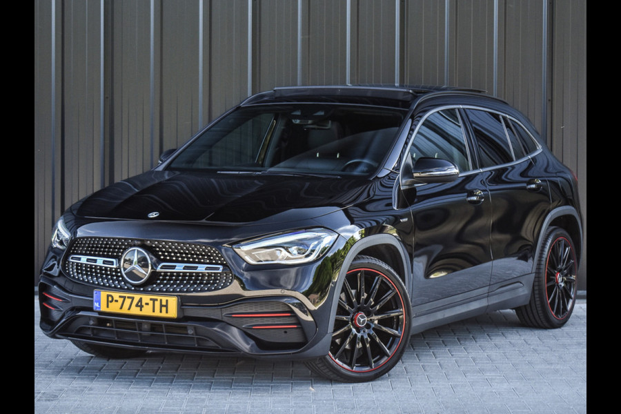 Mercedes-Benz GLA 200 AMG LINE EDITION ONE | PANORAMADAK | CAMERA | FULL-LED | STOELVERWARMING | SPORTSTOEL | CARBON INLEG | AMBIANCE INTERIEUR |