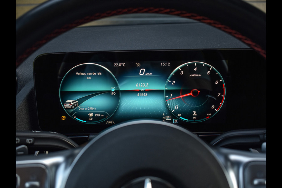 Mercedes-Benz GLA 200 AMG LINE EDITION ONE | PANORAMADAK | CAMERA | FULL-LED | STOELVERWARMING | SPORTSTOEL | CARBON INLEG | AMBIANCE INTERIEUR |