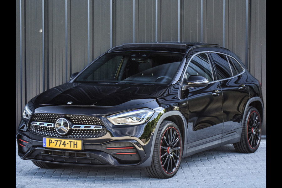 Mercedes-Benz GLA 200 AMG LINE EDITION ONE | PANORAMADAK | CAMERA | FULL-LED | STOELVERWARMING | SPORTSTOEL | CARBON INLEG | AMBIANCE INTERIEUR |
