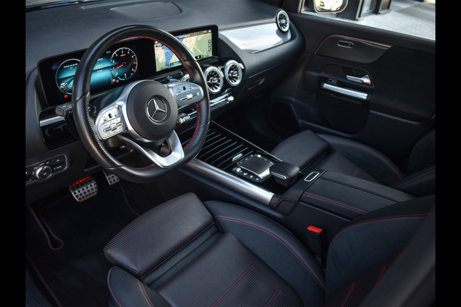 Mercedes-Benz GLA 200 AMG LINE EDITION ONE | PANORAMADAK | CAMERA | FULL-LED | STOELVERWARMING | SPORTSTOEL | CARBON INLEG | AMBIANCE INTERIEUR |