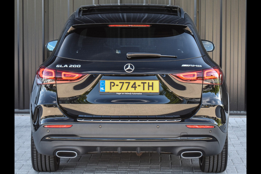 Mercedes-Benz GLA 200 AMG LINE EDITION ONE | PANORAMADAK | CAMERA | FULL-LED | STOELVERWARMING | SPORTSTOEL | CARBON INLEG | AMBIANCE INTERIEUR |
