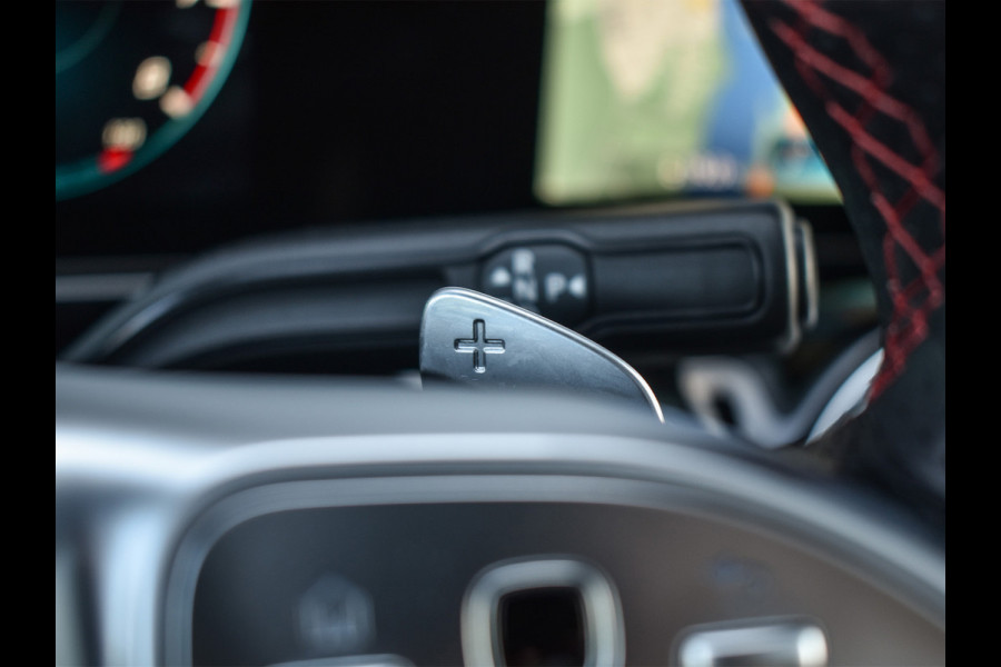 Mercedes-Benz GLA 200 AMG LINE EDITION ONE | PANORAMADAK | CAMERA | FULL-LED | STOELVERWARMING | SPORTSTOEL | CARBON INLEG | AMBIANCE INTERIEUR |