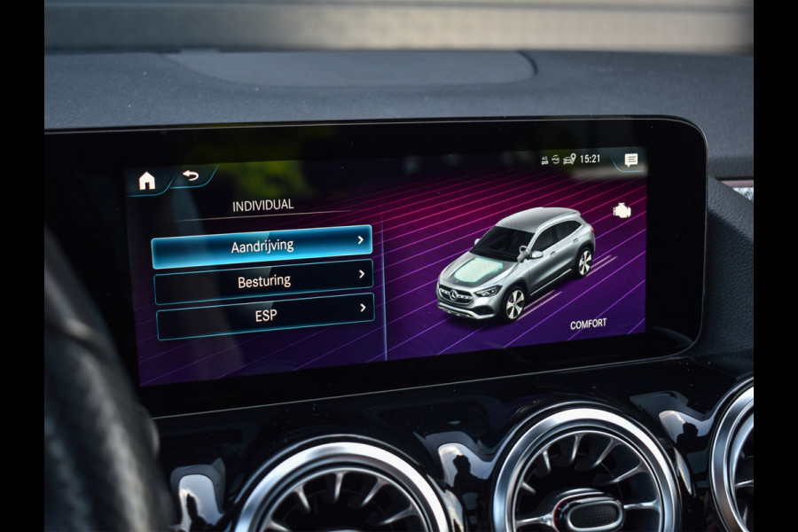 Mercedes-Benz GLA 200 AMG LINE EDITION ONE | PANORAMADAK | CAMERA | FULL-LED | STOELVERWARMING | SPORTSTOEL | CARBON INLEG | AMBIANCE INTERIEUR |