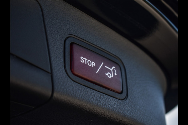 Mercedes-Benz GLA 200 AMG LINE EDITION ONE | PANORAMADAK | CAMERA | FULL-LED | STOELVERWARMING | SPORTSTOEL | CARBON INLEG | AMBIANCE INTERIEUR |