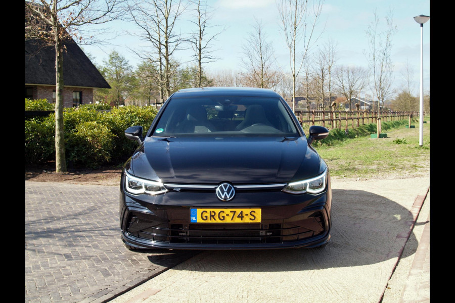 Volkswagen Golf 2.0TSI 190PK DSG | Schuifdak | Apple Carplay | Camera | Matrix-LED verlichting | Harman Kardon |