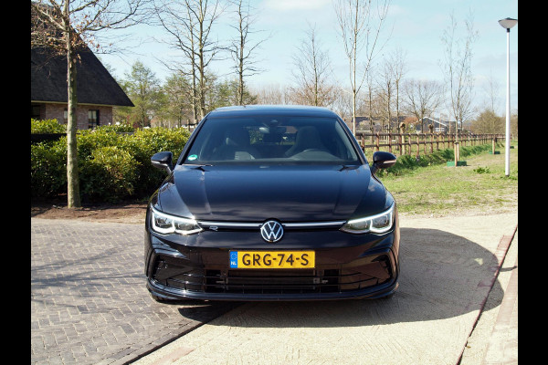 Volkswagen Golf 2.0TSI 190PK DSG | Schuifdak | Apple Carplay | Camera | Matrix-LED verlichting | Harman Kardon |