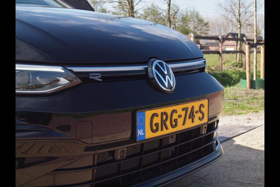 Volkswagen Golf 2.0TSI 190PK DSG | Schuifdak | Apple Carplay | Camera | Matrix-LED verlichting | Harman Kardon |