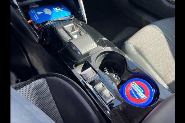 Peugeot e-2008 EV Allure 50 kWh