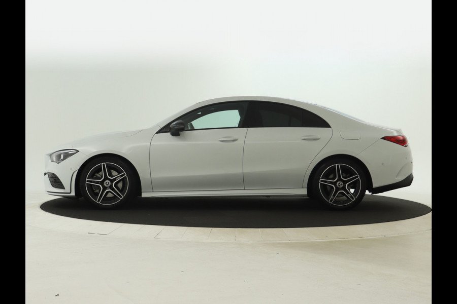 Mercedes-Benz CLA-Klasse 200 Business Solution AMG | AMG Line | Night Pakket | Sfeerverlichting | Achteruitrijcamera | LED koplampen | Inclusief 24 maanden MB Certified garantie voor Europa.