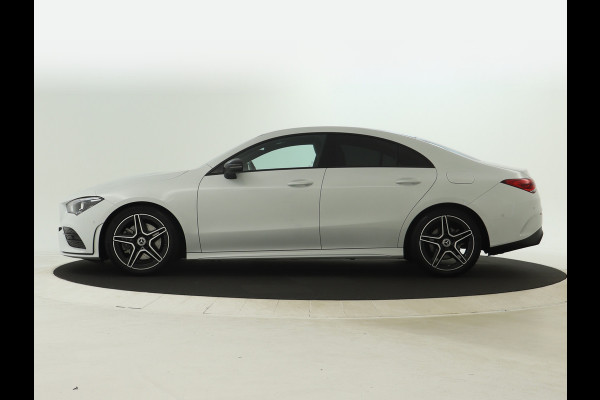 Mercedes-Benz CLA-Klasse 200 Business Solution AMG | AMG Line | Night Pakket | Sfeerverlichting | Achteruitrijcamera | LED koplampen | Inclusief 24 maanden MB Certified garantie voor Europa.