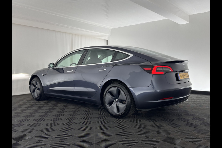 Tesla Model 3 Standard RWD Plus 60 kWh [ 3-Fase ] (INCL-BTW) Aut. *PANO | AUTO-PILOT | FULL-LEATHER | KEYLESS | FULL-LED | MEMORY-PACK | SURROUND-VIEW | DAB | CARPLAY | DIGI-COCKPIT | LANE-ASSIST | COMFORT-SEATS | 18"ALU*