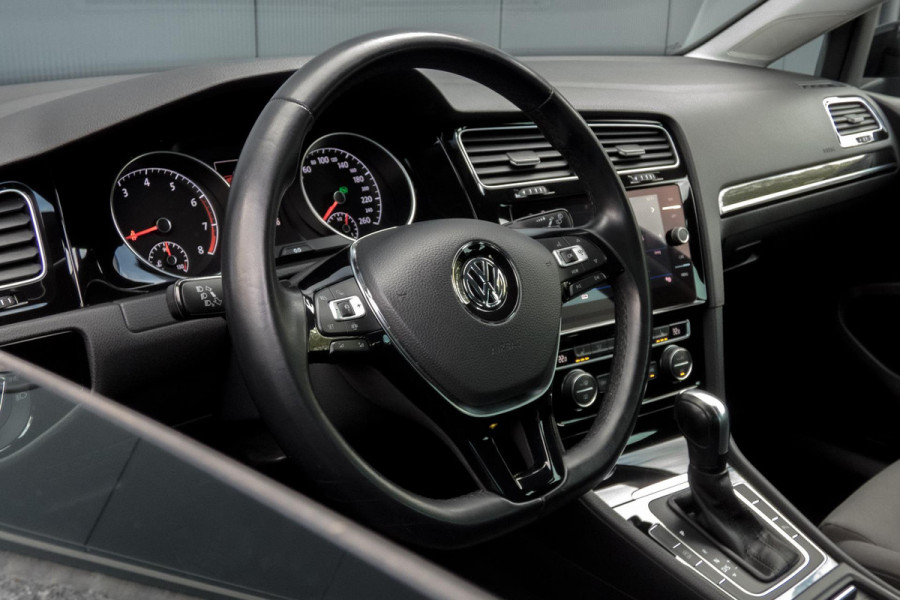 Volkswagen Golf 1.5 TSI Highline Business R | R-LINE | ACC | PDC | NAVI | LED
