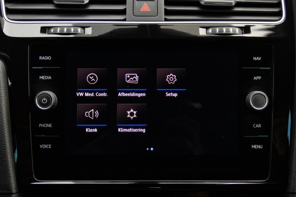 Volkswagen Golf 1.5 TSI Highline Business R | R-LINE | ACC | PDC | NAVI | LED