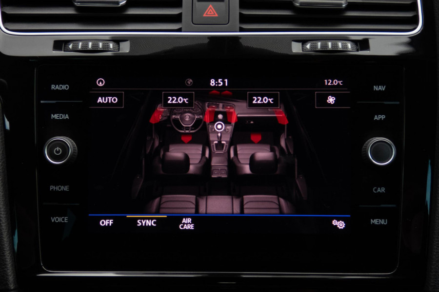 Volkswagen Golf 1.5 TSI Highline Business R | R-LINE | ACC | PDC | NAVI | LED