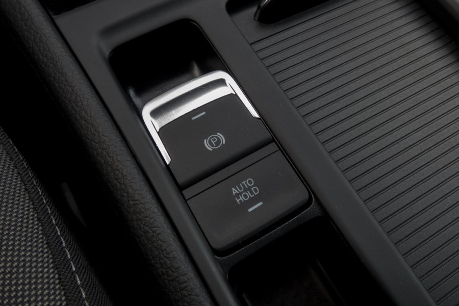 Volkswagen Golf 1.5 TSI Highline Business R | R-LINE | ACC | PDC | NAVI | LED