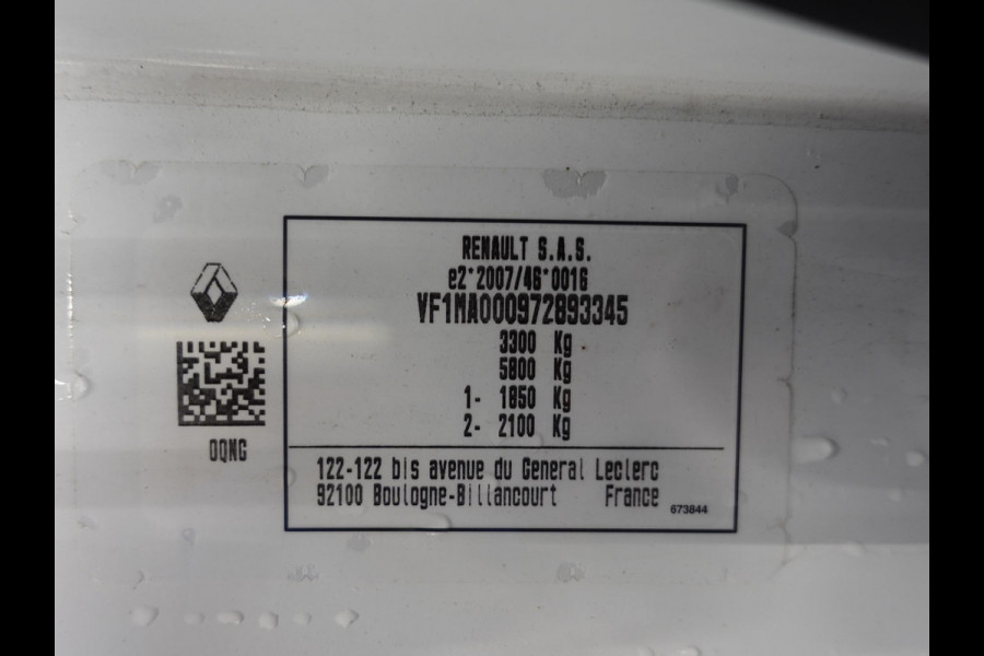 Renault Master T33 2.3 dCi 135 L2H2 BPM VRIJ ! Airco Cruise control Parkeersensoren Navigatie Trekhaak