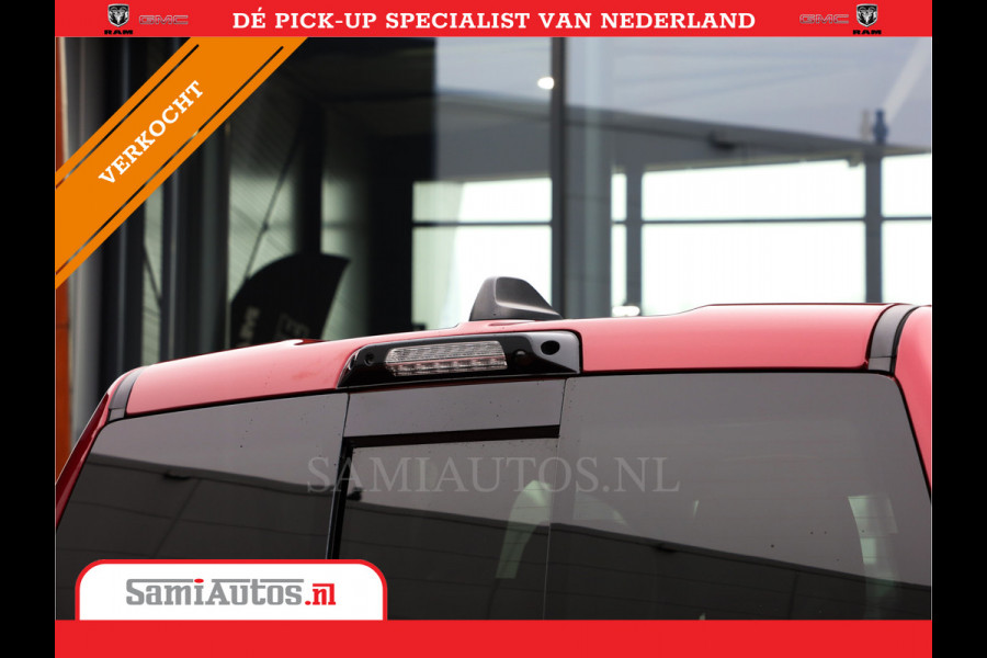 Dodge Ram 1500 Limited Night | 5,7 V8 Hemi | Z.G.A.N | Meest volle Hemi limited uitvoering | Comfortabele Dubbele Cabine met Royale 5 Zitplaatsen |