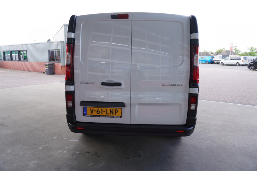 Renault Trafic 2.0 Blue dC1 150PK T30 L2H1 nr.V139 | Airco | Cruise | Navi | Camera