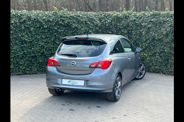 Opel Corsa 1.4 GSi 150 PK | Recaro Stoelen | Bi-Xenon | Stoel + Stuurverwarming