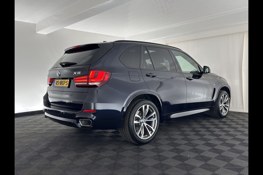 BMW X5 xDrive30d High Executive Aut. *PANO | HEAD-UP | FULL-LEATHER | FULL-LED | HARMAN/KARDON | MEMORY-PACK | DIGI-COCKPIT | KEYLESS | CAMERA | NAVI-FULLMAP | AMBIENT-LIGHT | COMFORT-SEATS | 20''ALU*