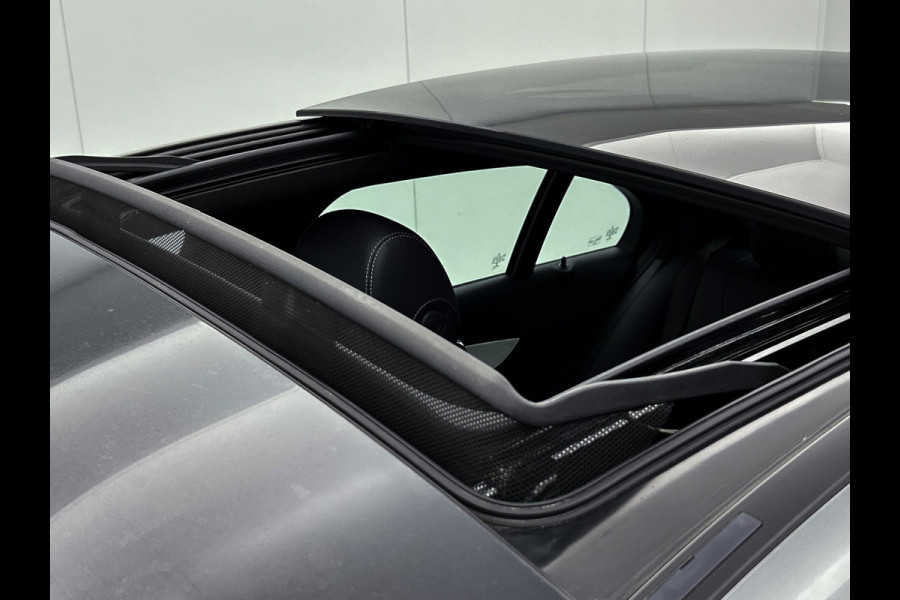 Mercedes-Benz C-Klasse 160 Sport Edition(NL-auto, Goed onderH, Panoramadak, Trekhaak, Carplay, Camera, Stoelv, Navi, Etc)